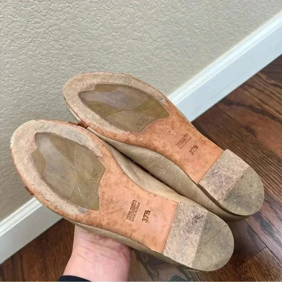 AGL  ATTILIO GUISTI LEOMBRUNI Tan Shimmer Open Toe Leather Ballet Flats 37.5/7.5 - Picture 11 of 16